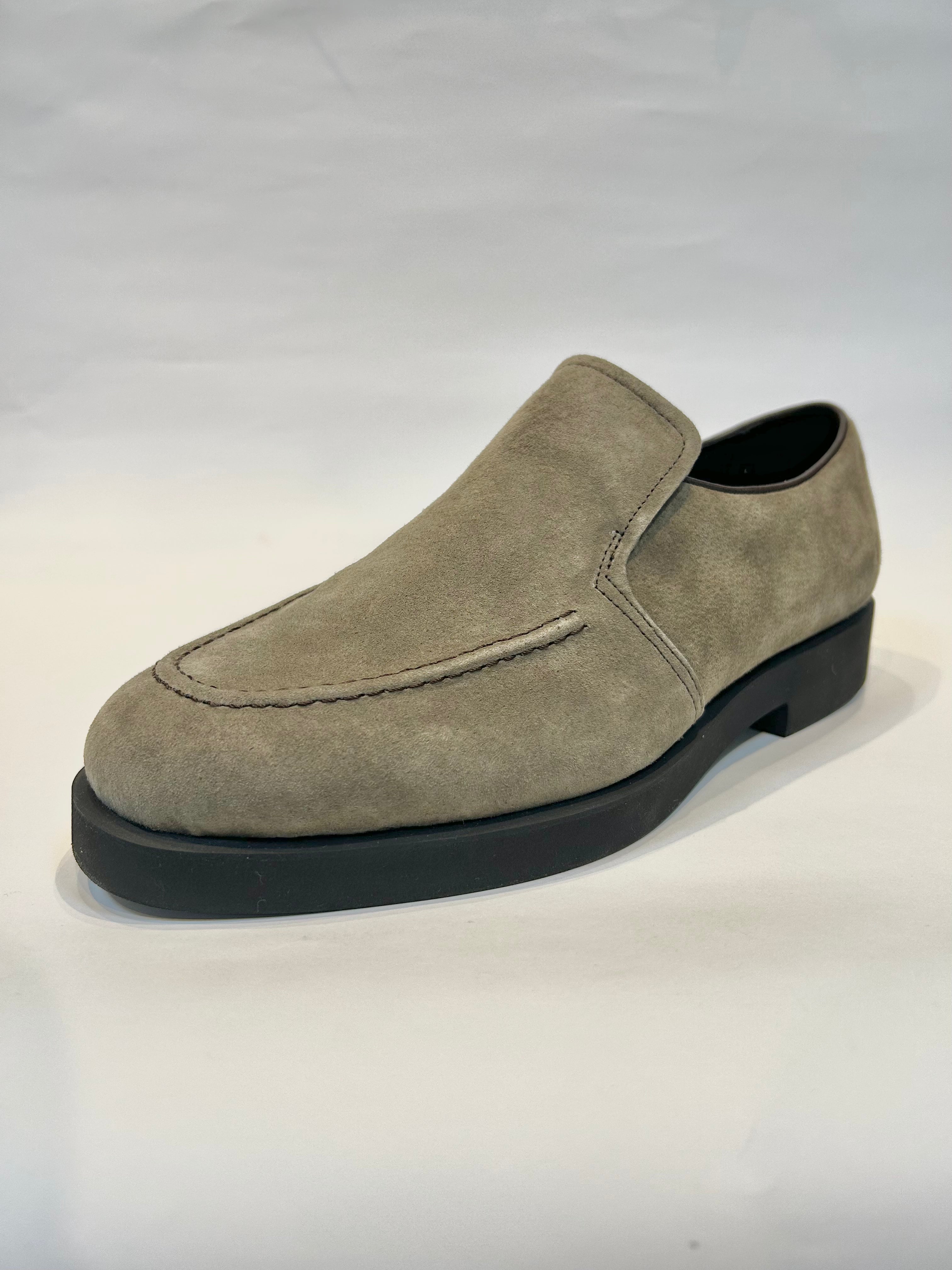 〈M-13T〉Hush Puppies CLASSICS "EARL"