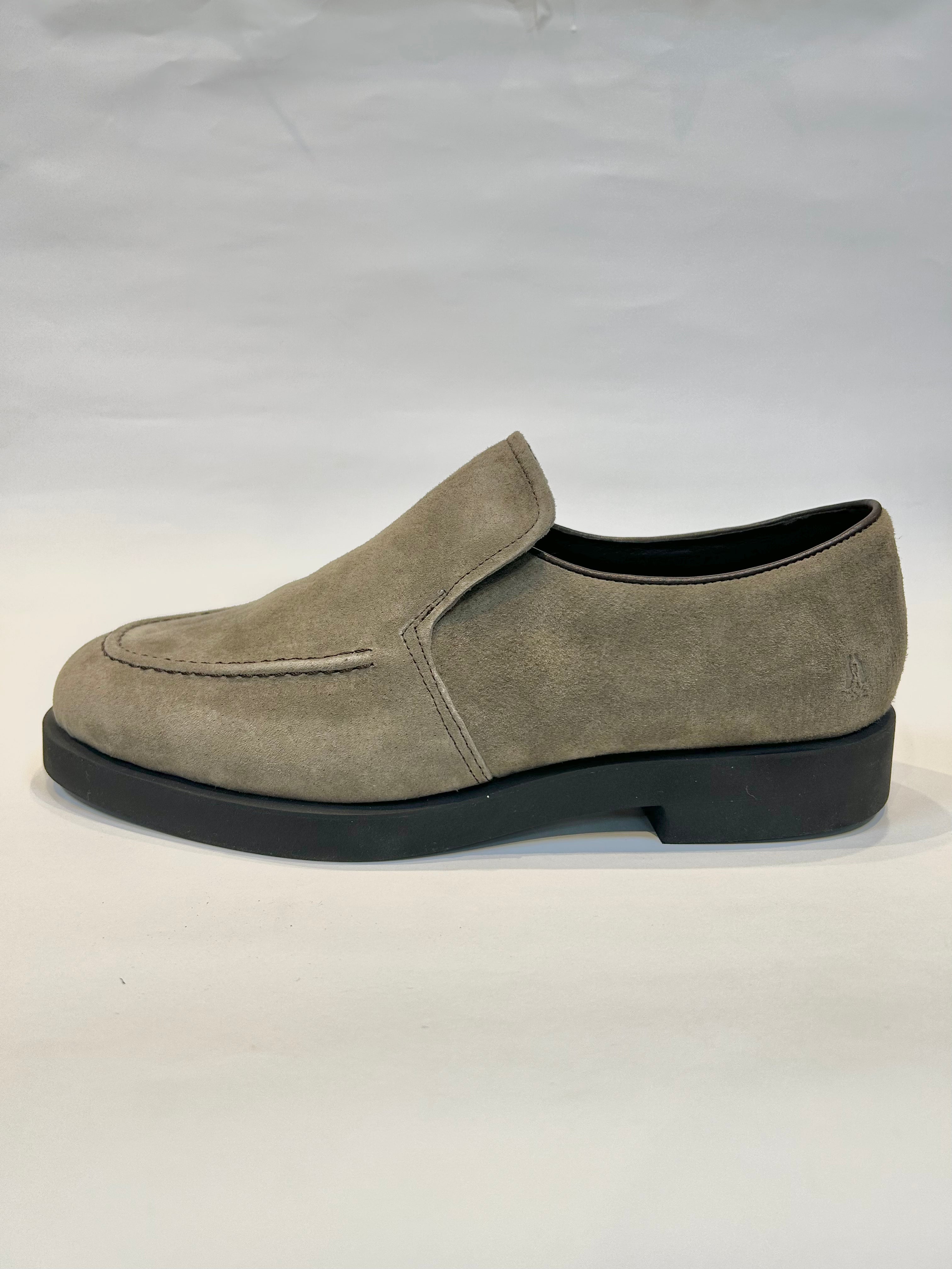 〈M-13T〉Hush Puppies CLASSICS "EARL"