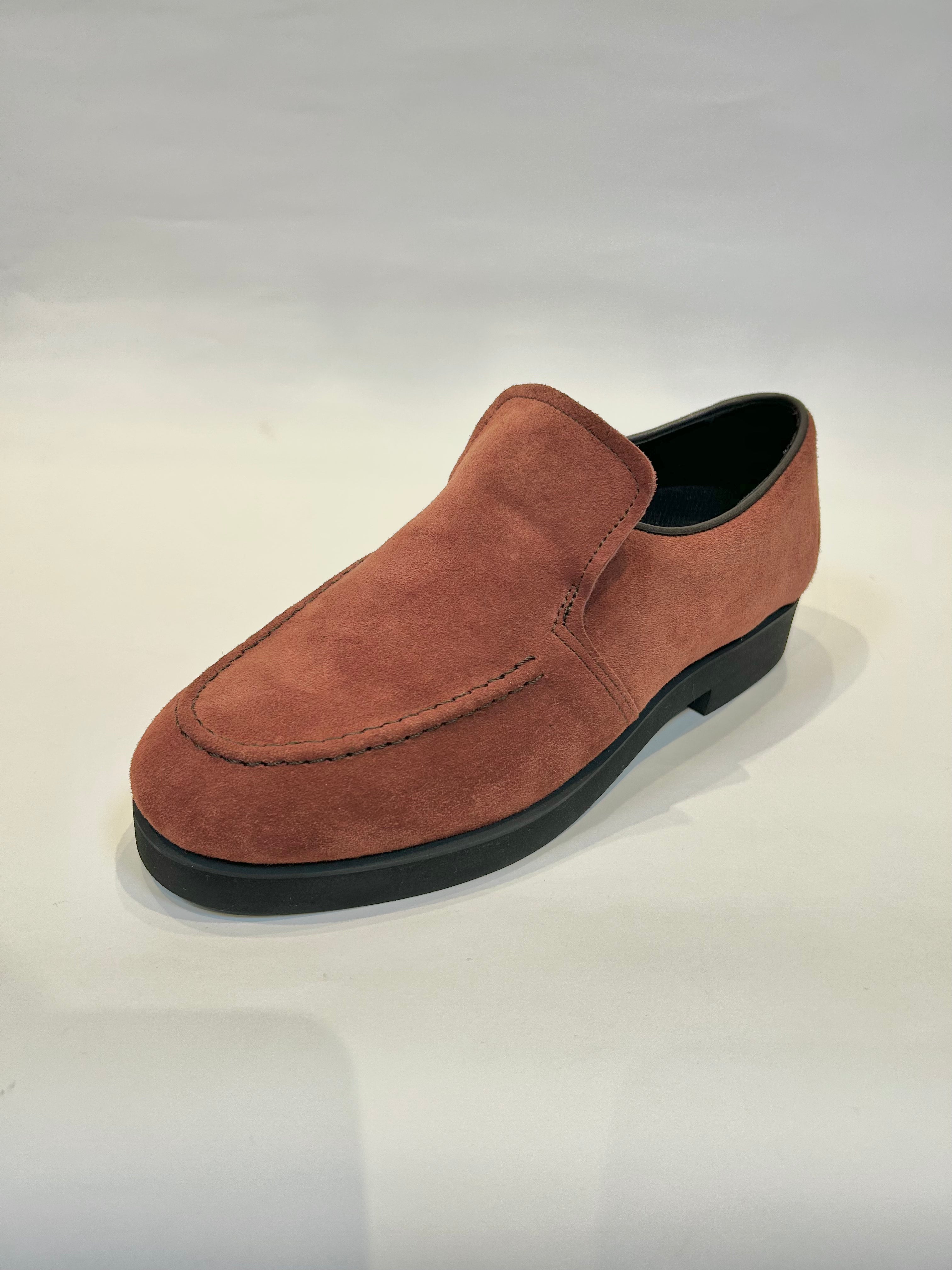 〈L-53T〉Hush Puppies CLASSICS "EARL"
