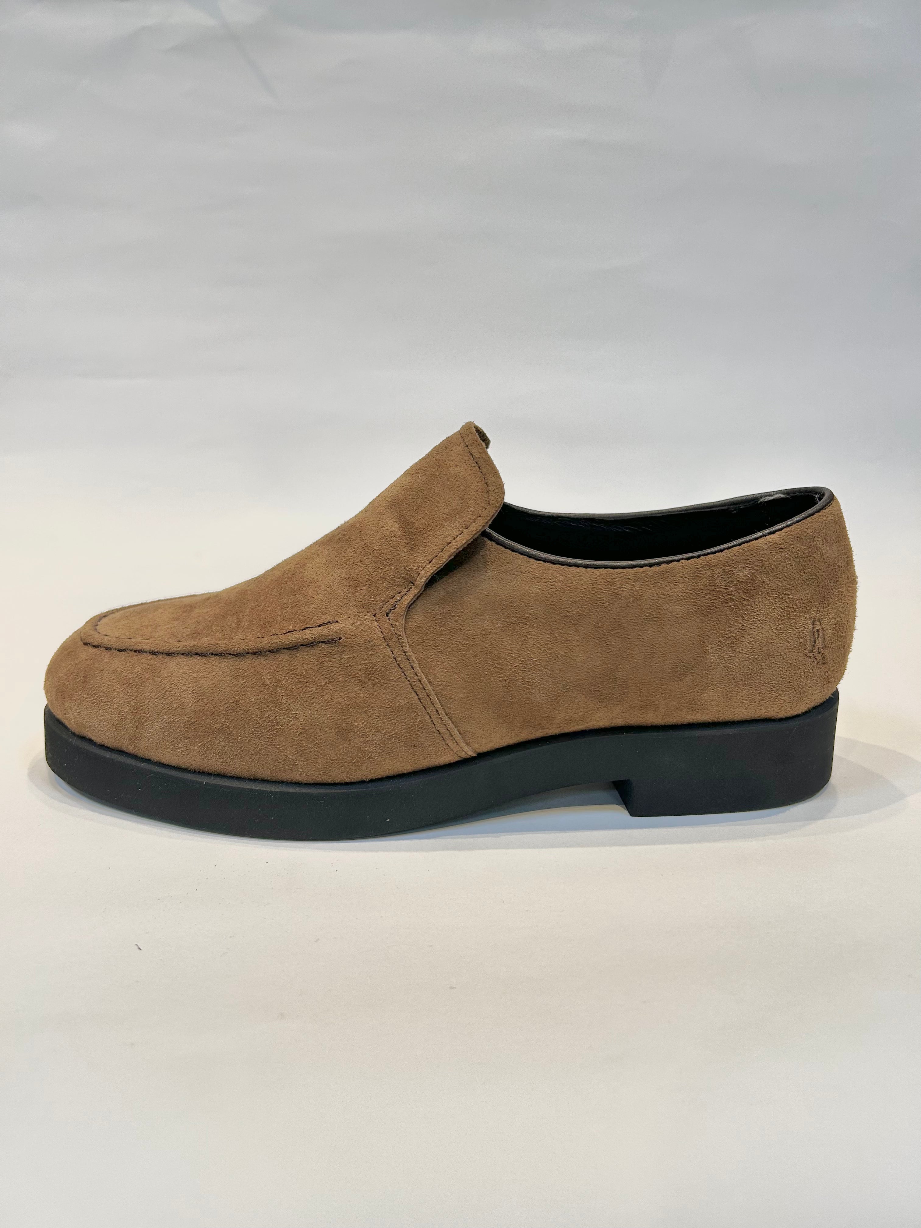 〈L-53T〉Hush Puppies CLASSICS "EARL"